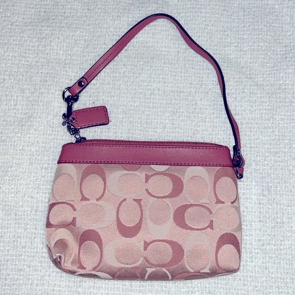Coach Signature Opic Wristlet | Light Pink - Picture 2 of 3